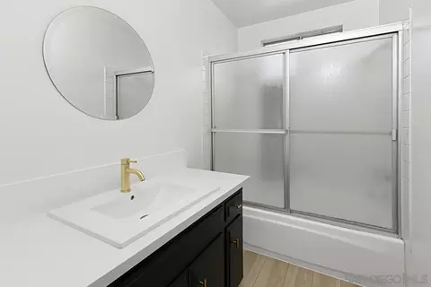 Bath - 1076 Nidrah St, El Cajon, CA 92020 photo 2 of 2