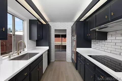 Kitchen - 1076 Nidrah St, El Cajon, CA 92020 photo 4 of 4