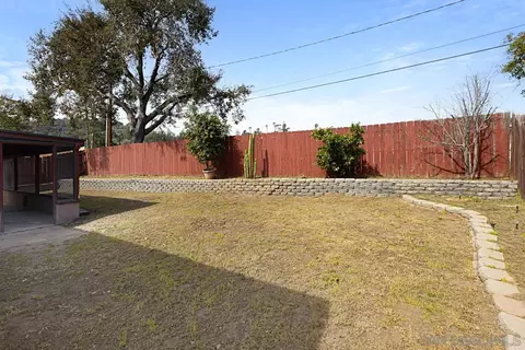 Exterior - 1076 Nidrah St, El Cajon, CA 92020 photo 4 of 7