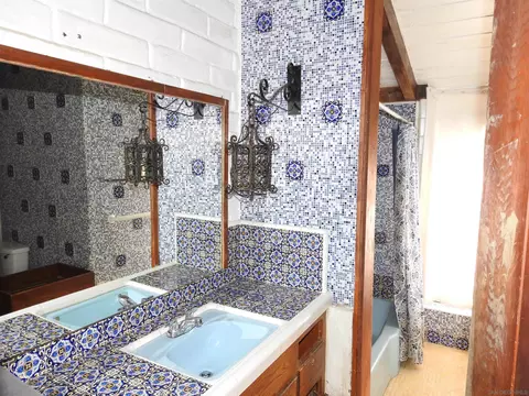 Bath - 9435 Alto Dr, La Mesa, CA 91941 photo 2 of 4