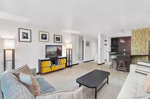 4444 W Point Loma Blvd #77, San Diego, CA 92107