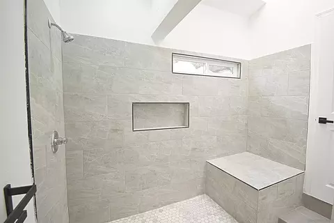 Bath - 3401 Big Boulder Ln, Alpine, CA 91901 photo 4 of 7