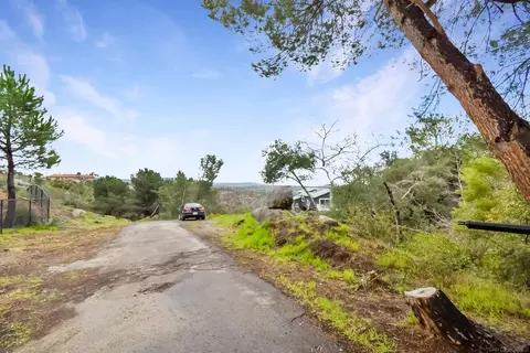 View/Area - 3401 Big Boulder Ln, Alpine, CA 91901 photo 6 of 12