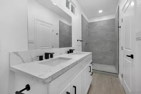 Bath - 3401 Big Boulder Ln, Alpine, CA 91901 photo 5 of 7