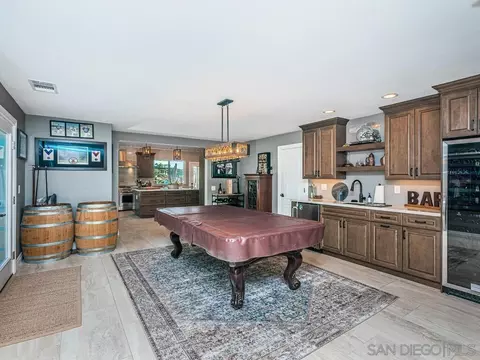 Dining - 33928 Calle Vis, Temecula, CA 92592 photo 2 of 4