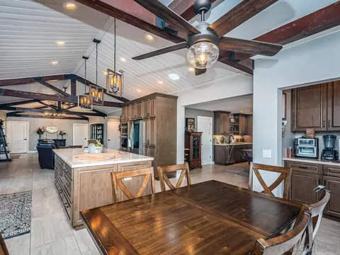 Kitchen - 33928 Calle Vis, Temecula, CA 92592 photo 4 of 4