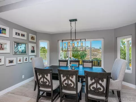 Dining - 33928 Calle Vis, Temecula, CA 92592 photo 1 of 4