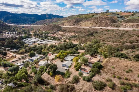 View/Area - 31231 Palimo Dr, Escondido, CA 92026 photo 9 of 11