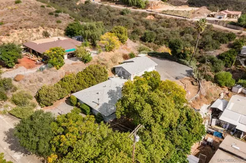 View/Area - 31231 Palimo Dr, Escondido, CA 92026 photo 8 of 11