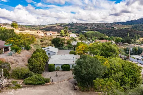 View/Area - 31231 Palimo Dr, Escondido, CA 92026 photo 11 of 11