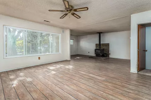 Living - 31231 Palimo Dr, Escondido, CA 92026 photo 2 of 5