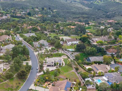 View/Area - 2031 Ridgecrest Pl, Escondido, CA 92029 photo 4 of 5