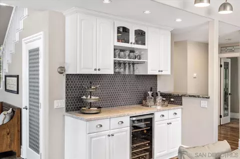 Kitchen - 2031 Ridgecrest Pl, Escondido, CA 92029 photo 4 of 4