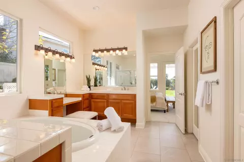 Bath - 3547 Corte Dulce, Carlsbad, CA 92009 photo 2 of 5