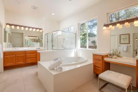 Bath - 3547 Corte Dulce, Carlsbad, CA 92009 photo 1 of 5