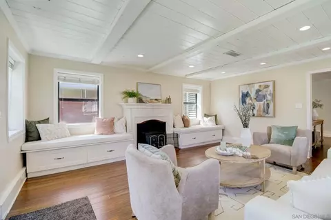 Living - 12624 Metate Ln, Poway, CA 92064 photo 3 of 8