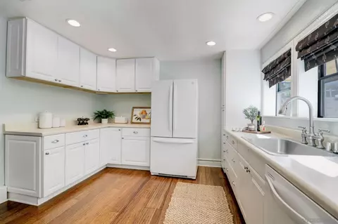 Kitchen - 12624 Metate Ln, Poway, CA 92064 photo 4 of 4