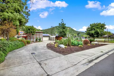 Exterior - 9521 Los Coches Rd, Lakeside, CA 92040 photo 8 of 14