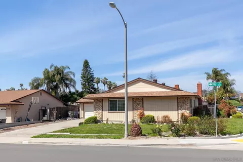 Exterior - 8322 Roy St, Lemon Grove, CA 91945 photo 7 of 7