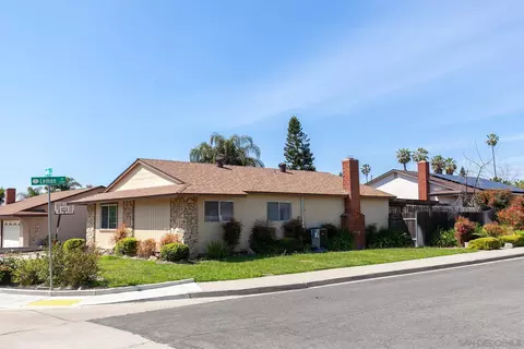 Exterior - 8322 Roy St, Lemon Grove, CA 91945 photo 6 of 7
