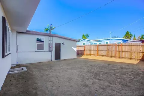 Exterior - 1415 Dubuque St, Oceanside, CA 92058 photo 8 of 10