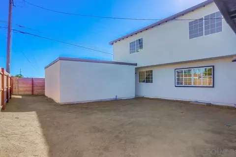 Exterior - 1415 Dubuque St, Oceanside, CA 92058 photo 6 of 10