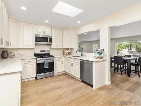 Kitchen - 579 Gold, Oceanside, CA 92057 photo 2 of 5