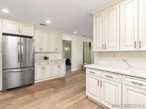 Kitchen - 579 Gold, Oceanside, CA 92057 photo 5 of 5