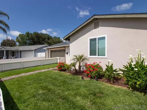 Exterior - 579 Gold, Oceanside, CA 92057 photo 3 of 22