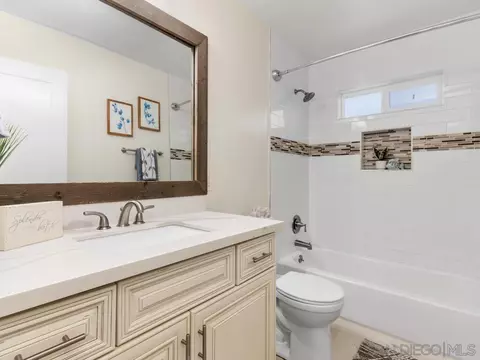 Bath - 579 Gold, Oceanside, CA 92057 photo 2 of 2
