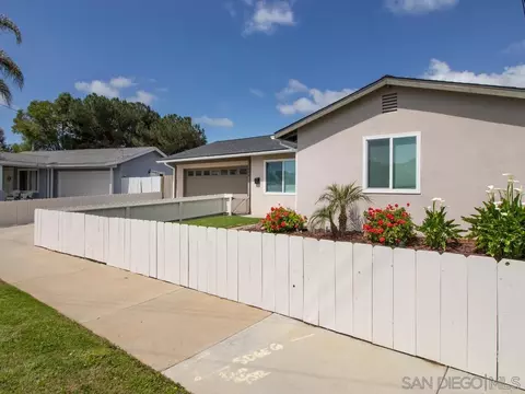 Exterior - 579 Gold, Oceanside, CA 92057 photo 2 of 22