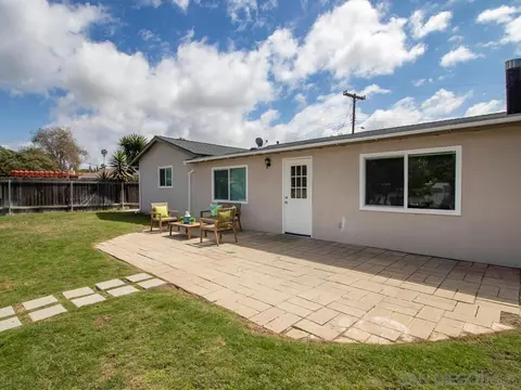 Exterior - 579 Gold, Oceanside, CA 92057 photo 11 of 22