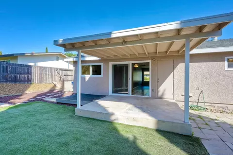 Exterior - 13506 Utopia Rd, Poway, CA 92064 photo 5 of 6