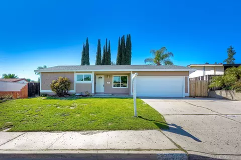 Exterior - 13506 Utopia Rd, Poway, CA 92064 photo 2 of 6