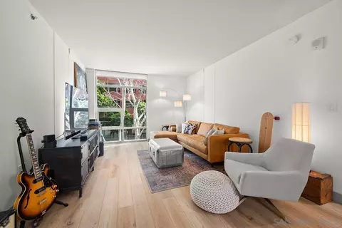 425 W Beech St #329, San Diego, CA 92101