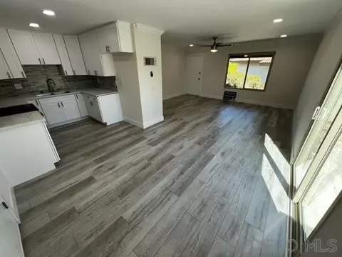 8218 Bluffview Ct, Spring Valley, CA 91977 photo 3
