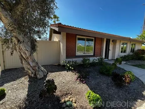 8218 Bluffview Ct, Spring Valley, CA 91977 photo 7