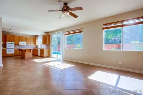 Living - 5163 Riverview, Fallbrook, CA 92028 photo 5 of 8