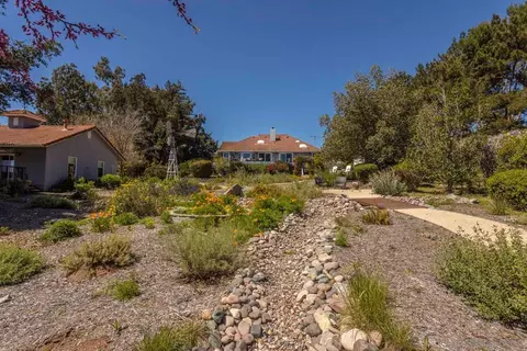 Exterior - 3718 Cazador Ln, Fallbrook, CA 92028 photo 12 of 15