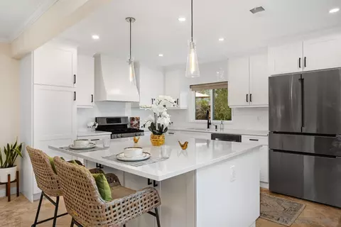 Kitchen - 1876 Burnt Maple Way, Vista, CA 92081 photo 2 of 7