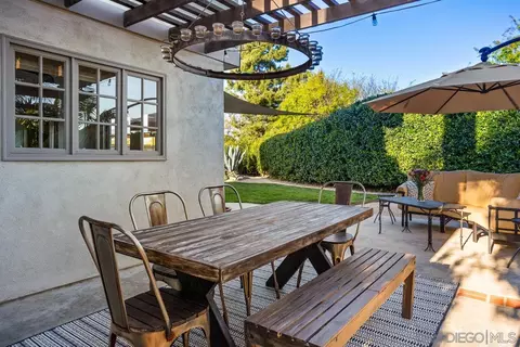 Exterior - 1876 Burnt Maple Way, Vista, CA 92081 photo 5 of 12