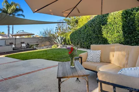 Exterior - 1876 Burnt Maple Way, Vista, CA 92081 photo 3 of 12