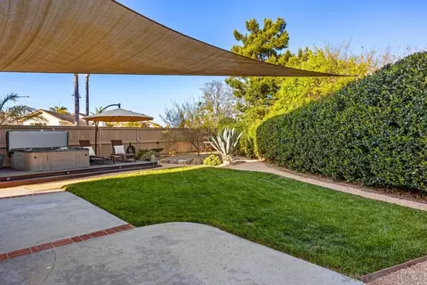 Exterior - 1876 Burnt Maple Way, Vista, CA 92081 photo 8 of 12