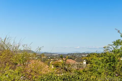 View/Area - 1876 Burnt Maple Way, Vista, CA 92081 photo 1 of 6
