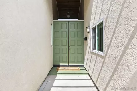 Exterior - 898 Cosmo Ave, El Cajon, CA 92019 photo 8 of 8