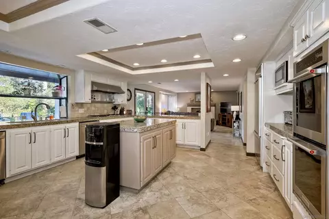 Kitchen - 16231 Oak Creek Trl, Poway, CA 92064 photo 1 of 3