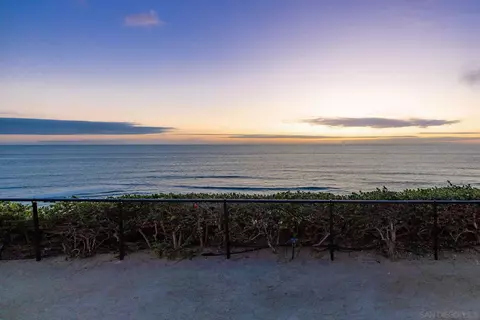 View/Area - 357 W I, Encinitas, CA 92024 photo 6 of 10