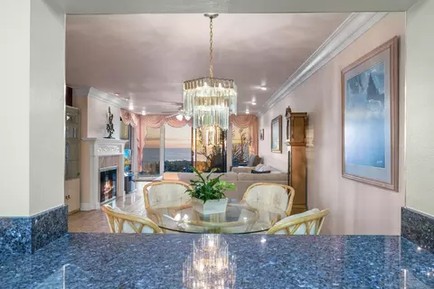 Dining - 357 W I, Encinitas, CA 92024 photo 2 of 2