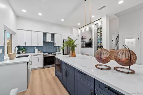 Kitchen - 1853 Sunset Hill Dr, Carlsbad, CA 92008 photo 5 of 7