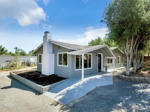 Exterior - 510 Porter St, Fallbrook, CA 92028 photo 9 of 13